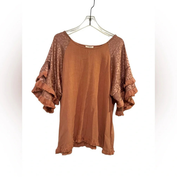 Umgee Animal Jacquard Print Layered Sleeve Top Sz S - Picture 1 of 7